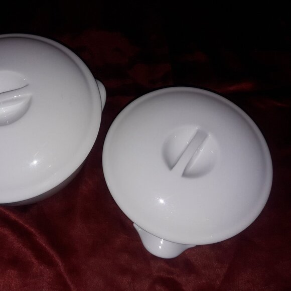 Two Pillivuyt French Porcelain Culinaire White Round Casseroles with Lids - Picture 3 of 14